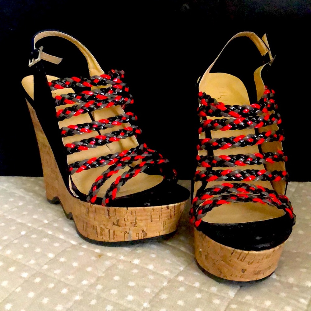 🌹REDUCED🌹 LILIANA WEDGES!